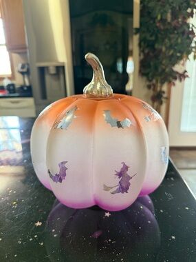 Glass Halloween Light Up Pumpkin